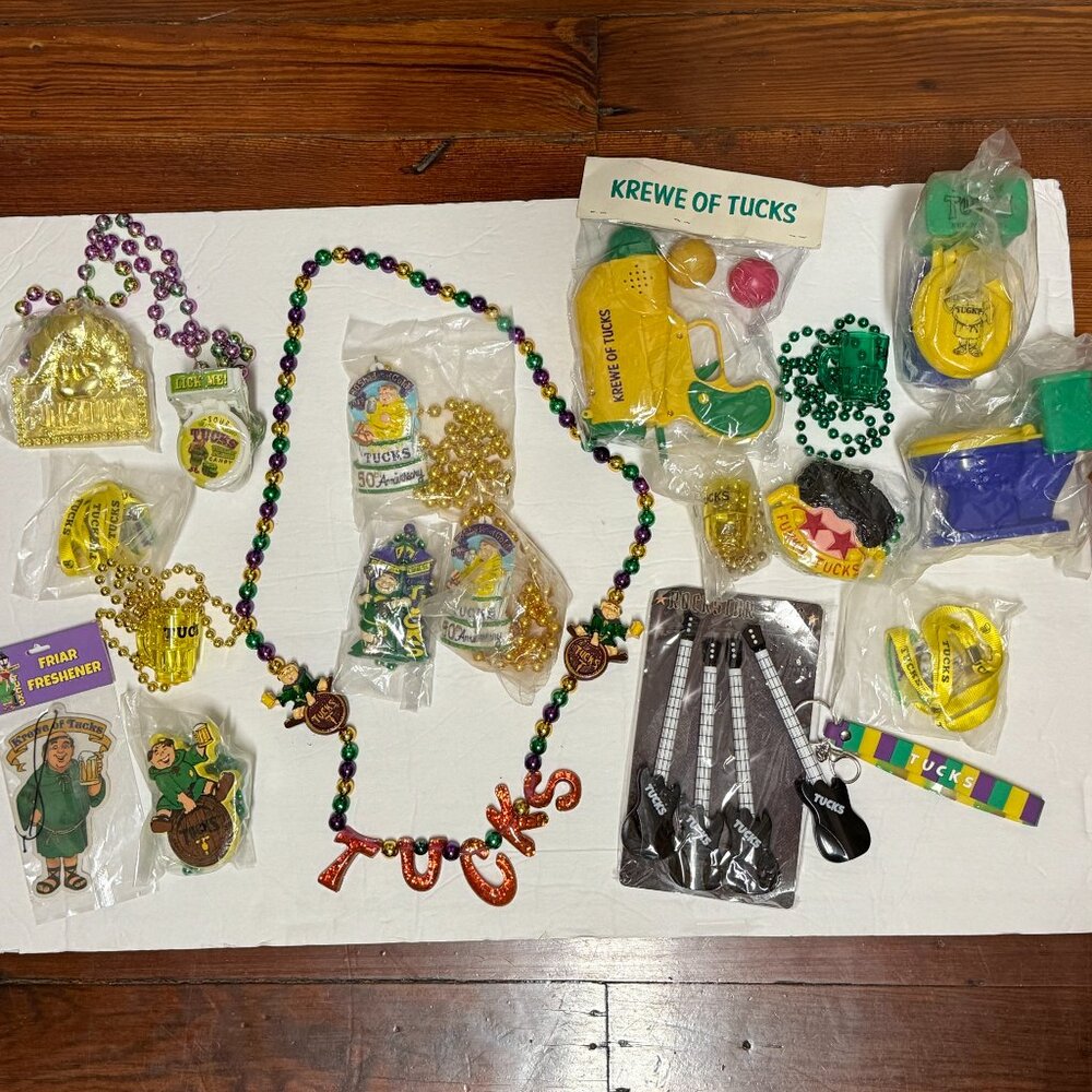 Lot Krewe Tucks Mardi Gras Parade Throw Party Box Deluxe Beads Pens keychain + 3